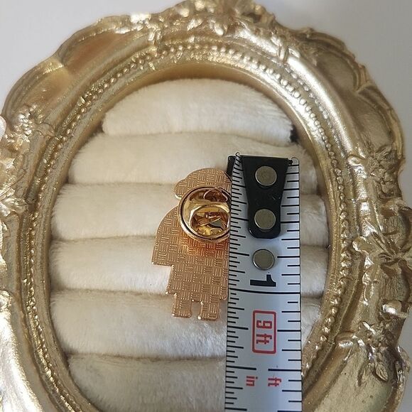 Egyptian Themed Enamel Pin - Picture 4 of 4